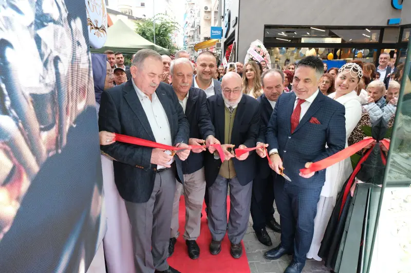 Gold Center Karşıyaka Mağaza Açılış Töreni Kurdele Kesimi - İzmir Kuyumcu Süleyman Pırlanta